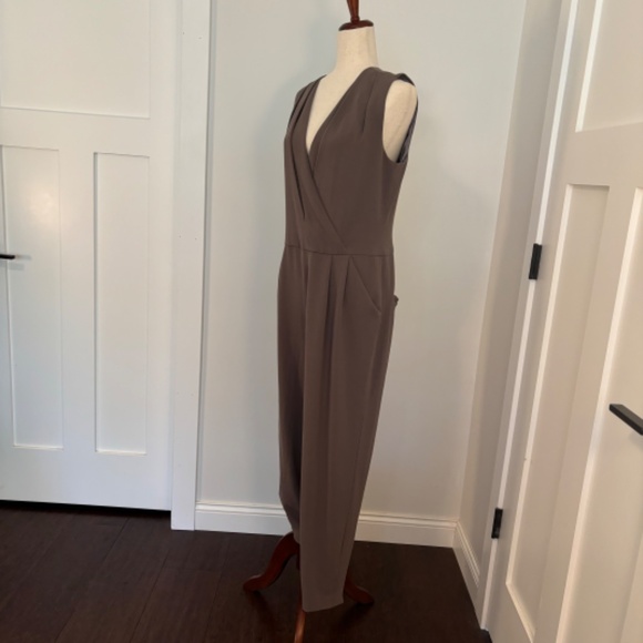 Slate & Willow Mocha Amanda Crepe Jumpsuit - Picture 3 of 6